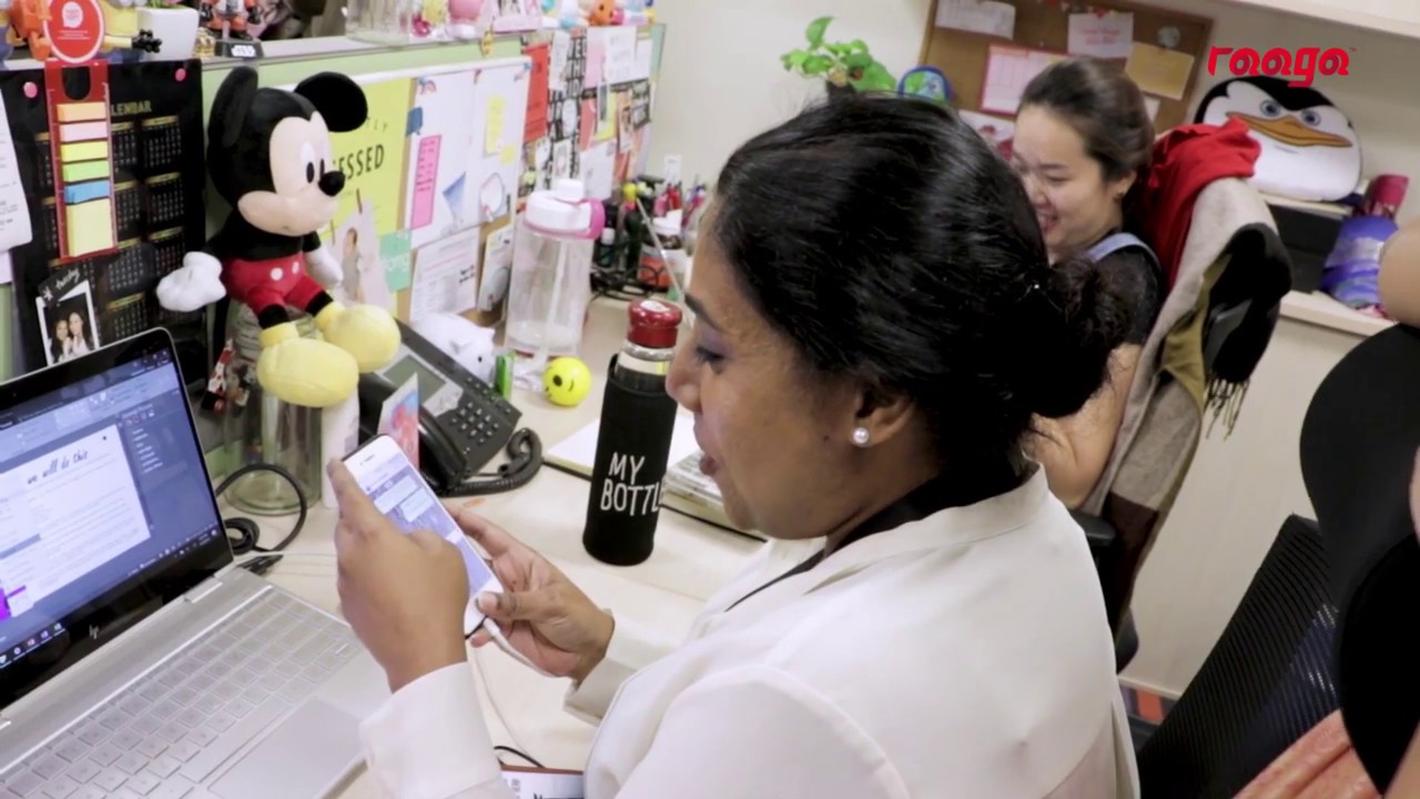 MOM'S NAME ON THE PHONE!