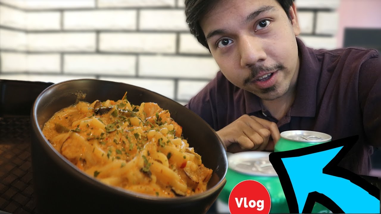 FETTUCCINE ALFREDO REVIEW WAS IT GOOD ? Fettuccine vlog Karachi Pakistan YouTube