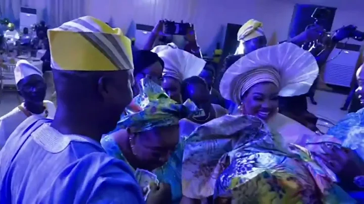 WATCH FATHIA BALOGUN  MUYIWA , OGA BELLO, OKUNNU  CELEBRATES ACTRESS WUNMI  @ IBADAN FATHER BURIAL