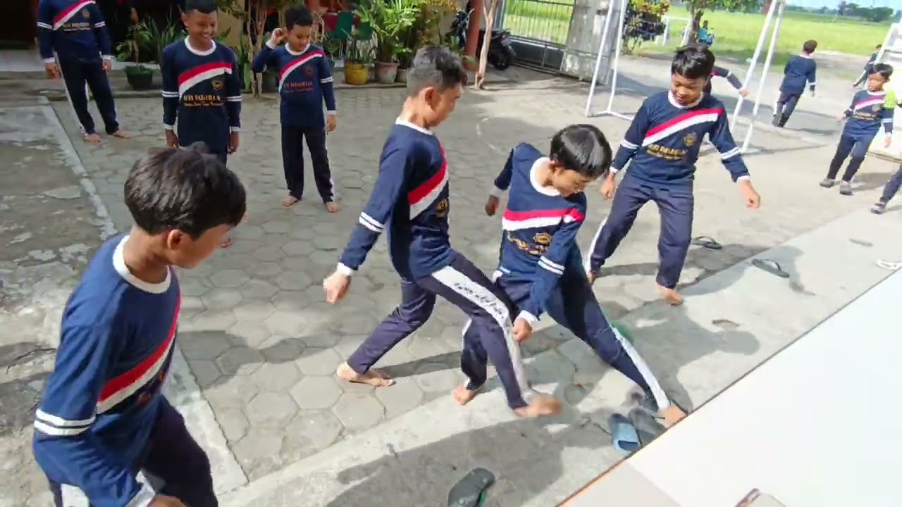 Seru Banget Baru Mulai Sudah Gol Cepat. SDIT Fatahillah Sukoharjo. 