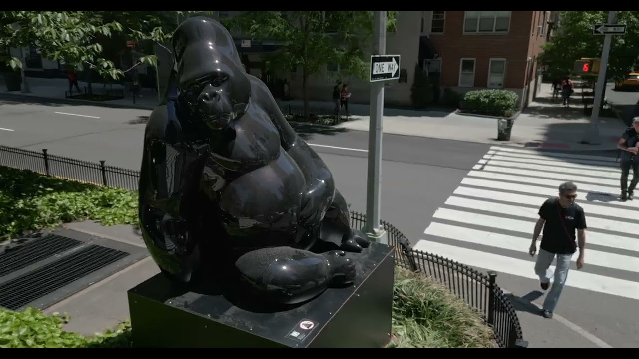 MICHEL BASSOMPIERRE  "FRAGILE GIANTS" -  PARK AVENUE