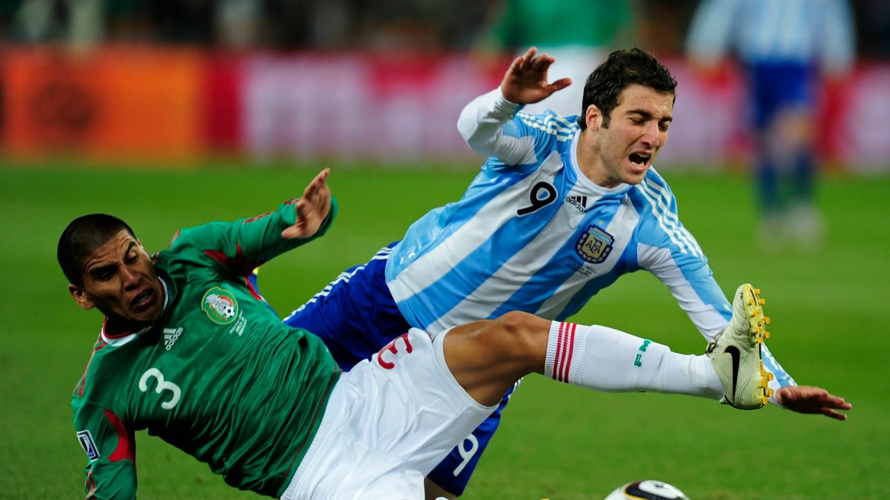 World Cup 5 Beautiful Photos of Mexico vs Argentina (Football)  YouTube
