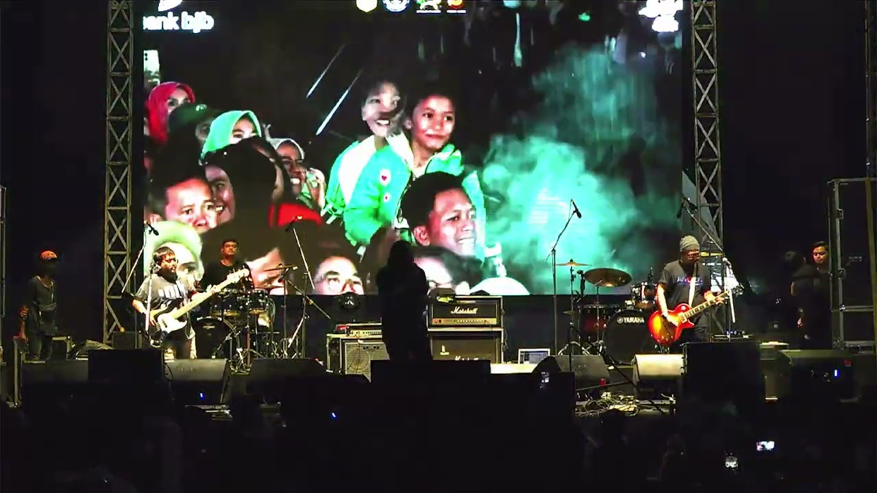 Amora Band - Makan Hati ( Live Perfom Hut Ciamis 384 )