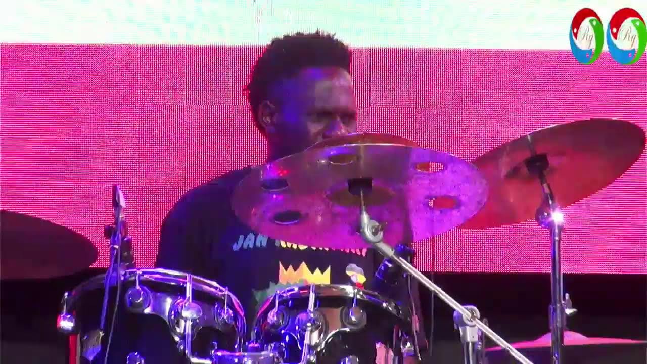 Reggae Night in Renew with the Renew International Band