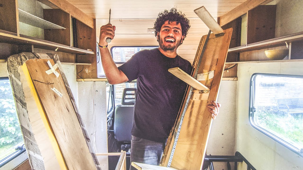 تجديد الكرڤان ليكون بيتنا الجديد . مرحلة الهدم  || VINTAGE FIAT DUCATO RV  RENOVATION