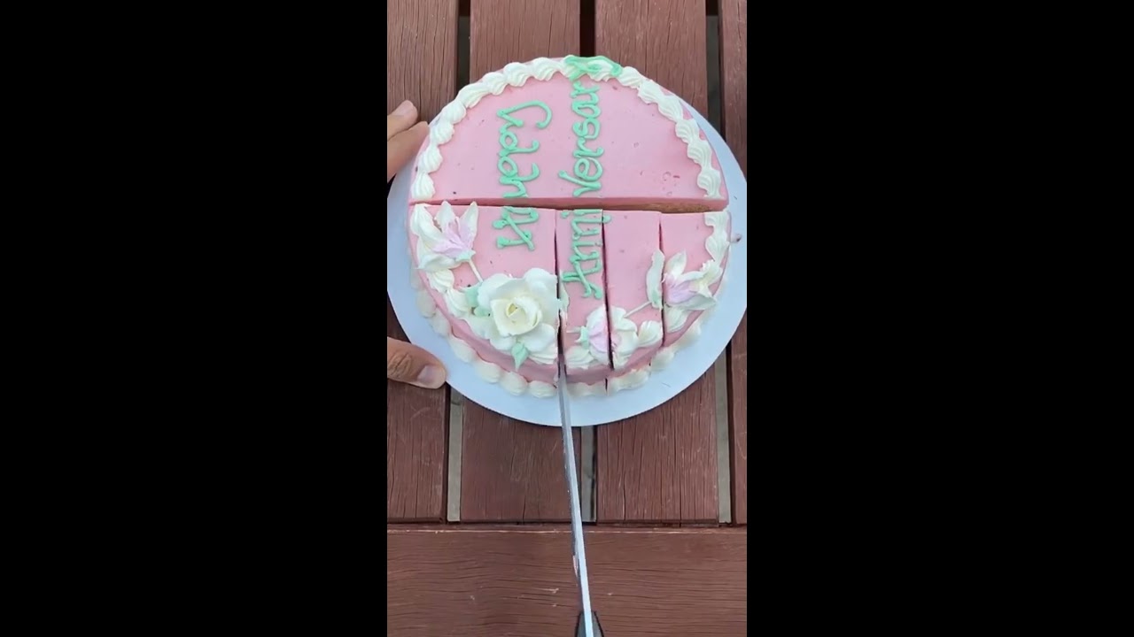 How To Cut A Round Cake Cleanly Cutting