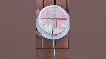 Thumbnail of How to Cut a Round Cake Cleanly | Cutting a Cake