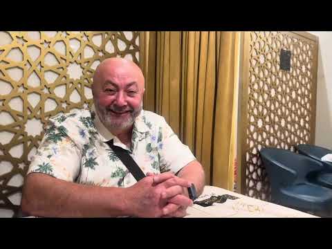 تعشينا نحنا و صهري اطيب عشاء حمام محشي وبنتي ثريا و هيبى شاركونا مقطع فيديو من باريس