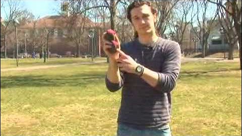 Juggling: Back Cross Multiplexes Three Balls Trick