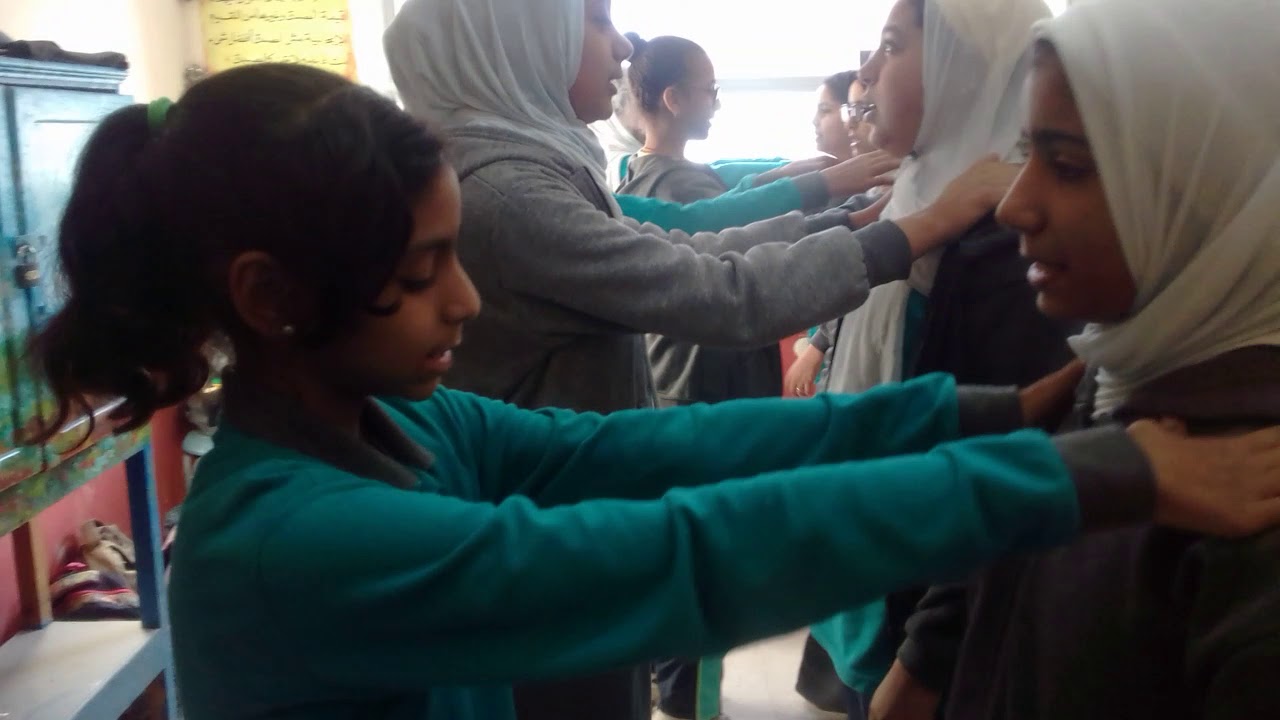 عرض اغنيه مرفوض للتنمر في مدرسه الصالحيه ع بنات اسكندريه