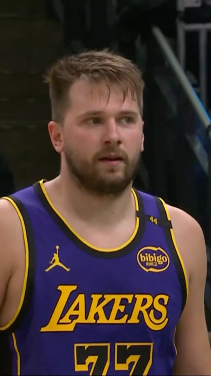 Luka with a RIDICULOUS shot!