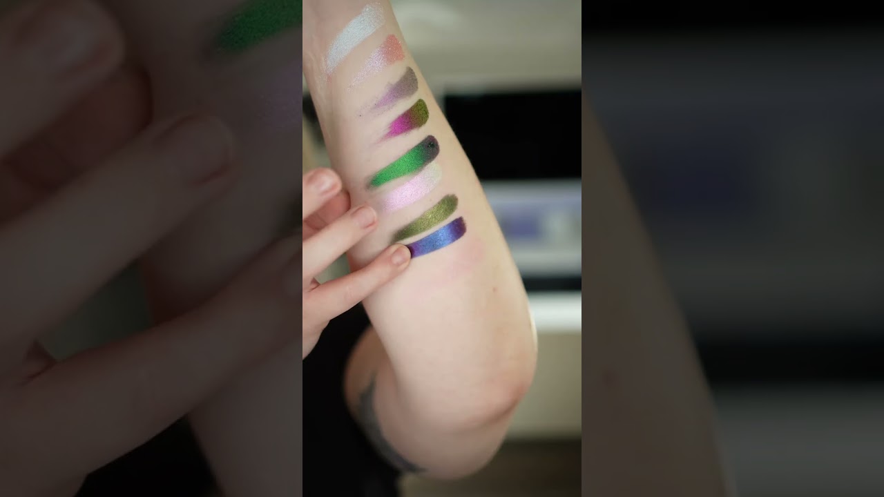 CLIONADH SINGLES SWATCHES