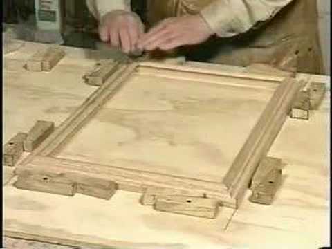 Clamp a Picture Frame the Old Fashioned Way - YouTube