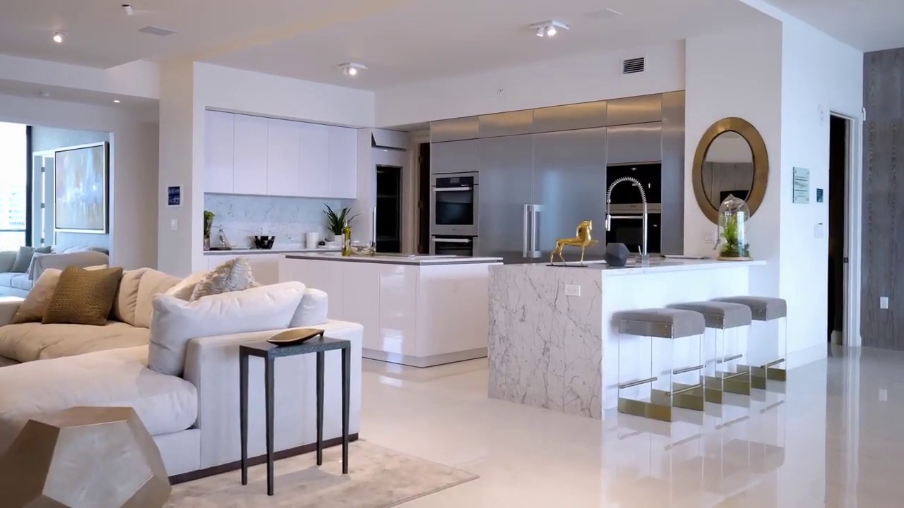 Prive Aventura - Miami - YouTube