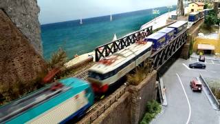 TIGRE. E.652-003, E.187-006, E.412-005 CON MERCI LKW WALTER, SUL PLASTICO DEL CUNIFER. 21- 4 - 2017