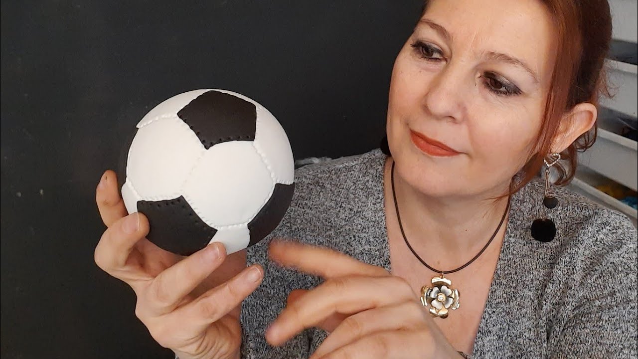 #Şeker Hamurundan FUTBOL TOPU Nasıl Yapılır?/How to Make SOCCER BALL with Sugar Paste? ⚽️