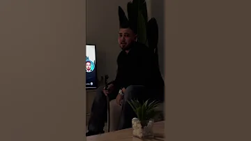 فـ مالي أرى سيفي تملأه دمائي 