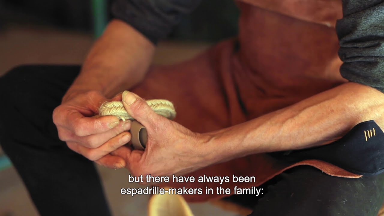 The handcrafting of Spanish made espadrilles - Part 2
