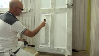 Как отреставрировать старую деревянную дверь?