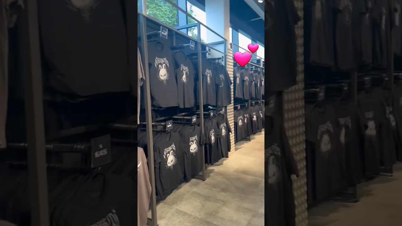 The merchandise for London is incredible 😍 