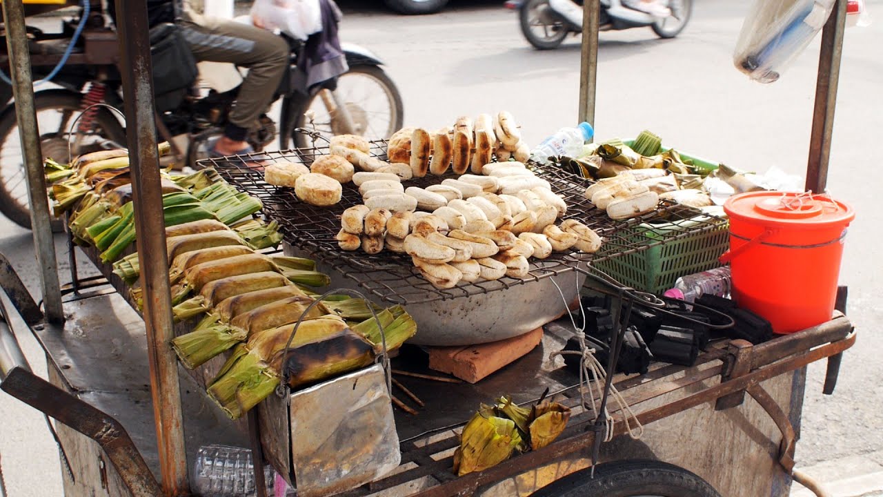 Super Yummy Grilled Banana CAMBODIA pupolar Street Food. YouTube