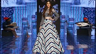 Alaya F Walks For SVA by Sonam & Paras Modi | Spring/Summer 2020 | Lakme Fashion Week