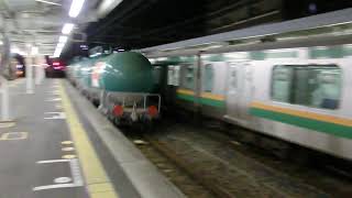 籠原駅を通過するEF64牽引　石油貨物列車