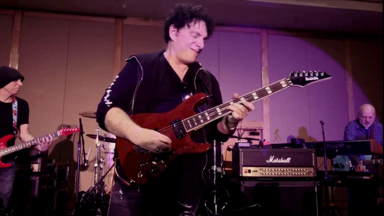 Joe Satriani and Neal Schon (G4 2019) concert jam [La Grange, Crossroads, Red House]. YouTube