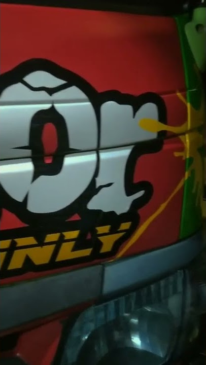 Stiker kabin truk Dyna INISIATOR kreatif