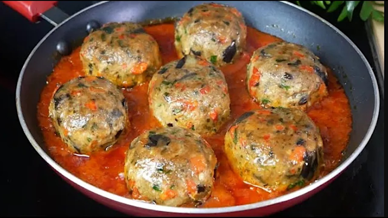 No meat. Better than meat. The Potato, eggplants that drives everyone crazy! Vegan Recipe. Bread.