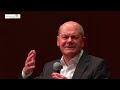 In zeiten des umbruchs juli zeh im gesprch mit olaf scholz