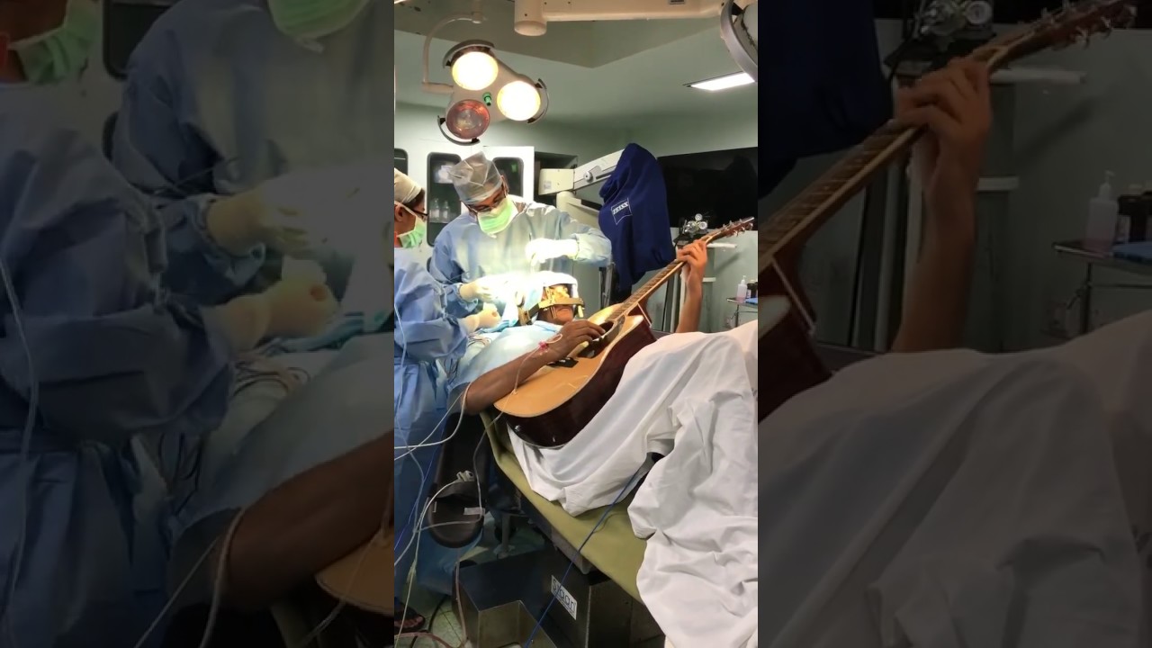 man-plays-guitar-during-brain-surgery-3-youtube