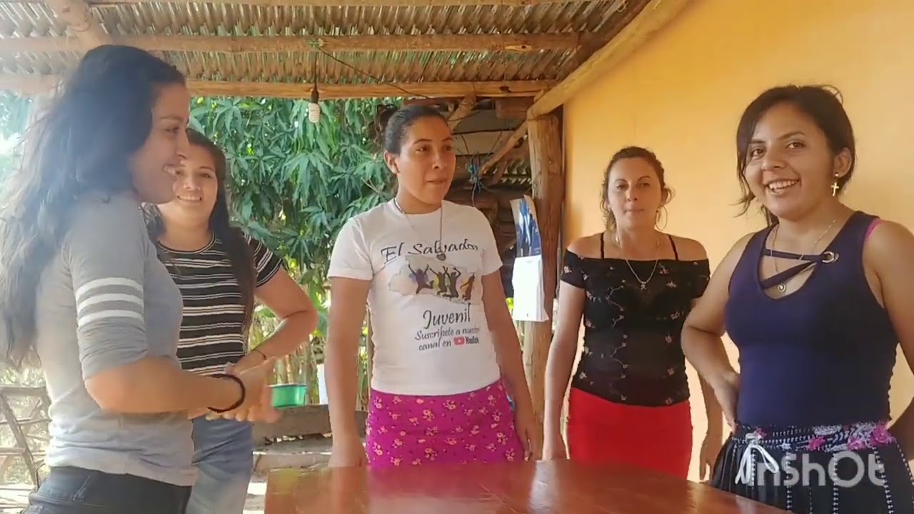 Wow Lucha de mano Natalia VS Keny 💪😄