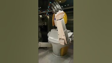 IceAlice - the first robotic cafe in Dubai!