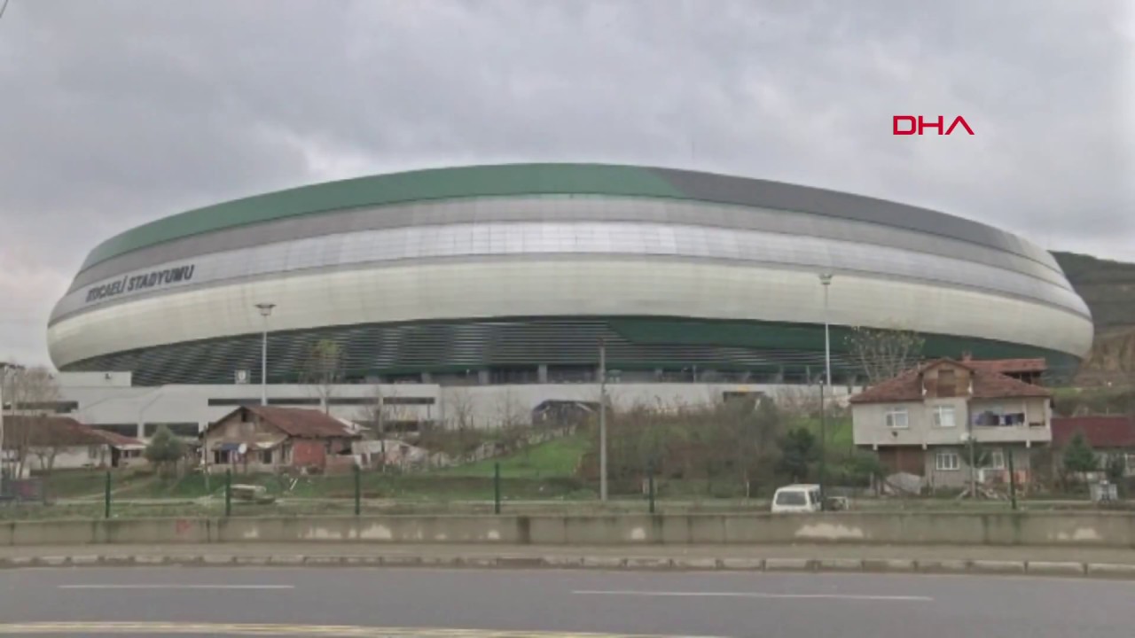 İsmetpaşa Stadyumu'nun yıkımına başlandı