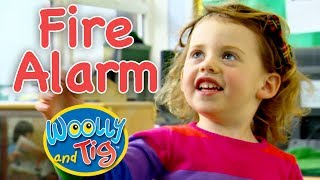 @WoollyandTig- Into the Fire Engine | The Fire Alarm