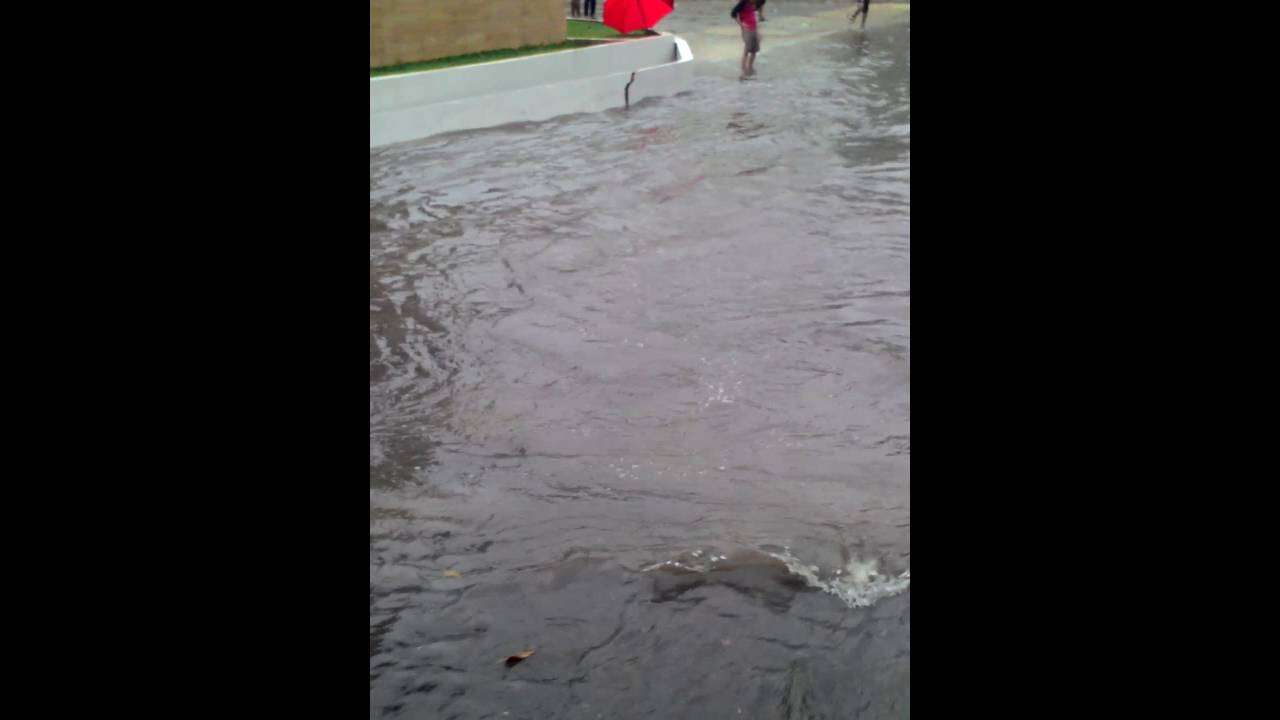 Banjir Komplek Taman Asri Ciledug