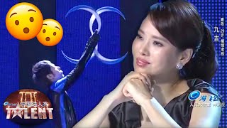 Unique Ring Act wins the judges' APPROVAL!  | China's Got Talent 2011 中国达人秀
