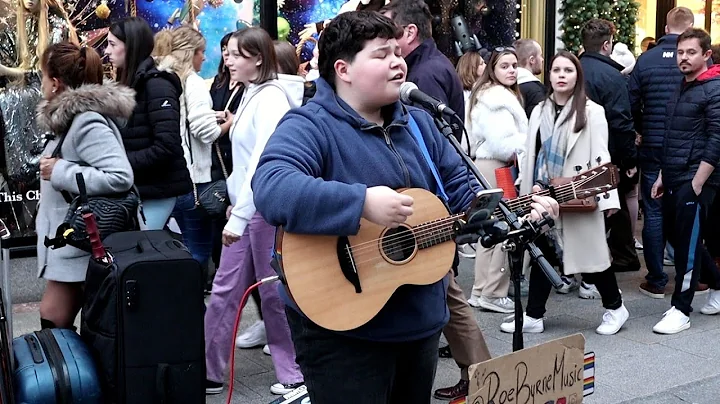 Crowd stops for Roe Byrnes Brilliant performance o...