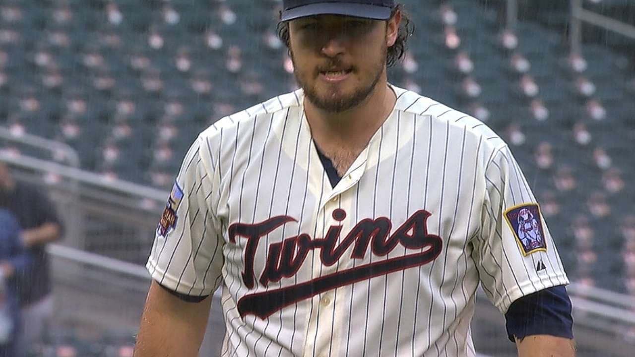 Padres acquire pitcher Phil Hughes, draft pick from Twins