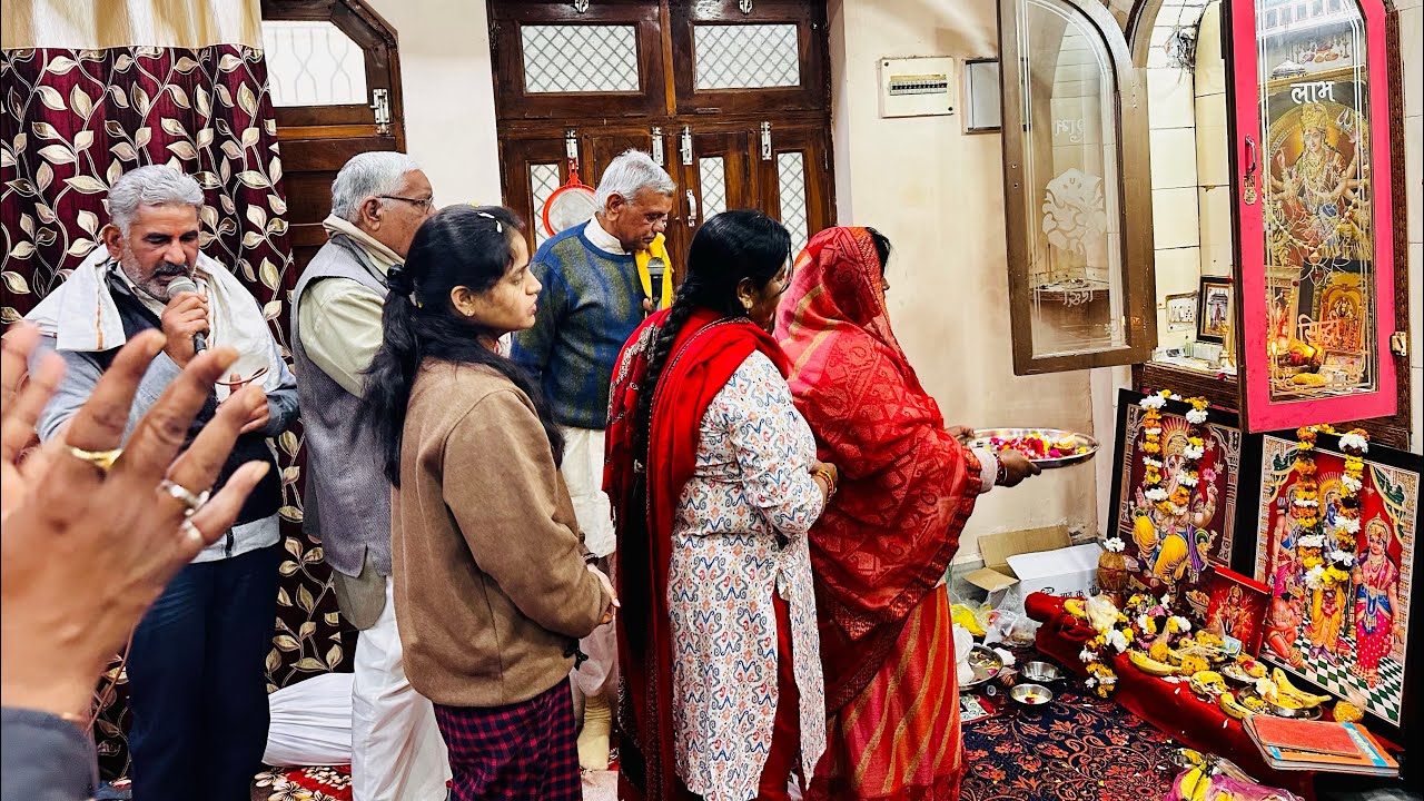 आज़ भाई के घर पर सुंदरकांड का पाठ हुआ । बाला जी महाराज सब पर आशीर्वाद बनाये रखे 🙏🙏🙏🙏