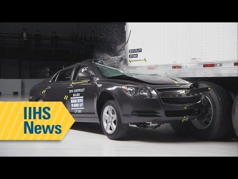 Most underride guards fail to stop deadly crashes - IIHS news