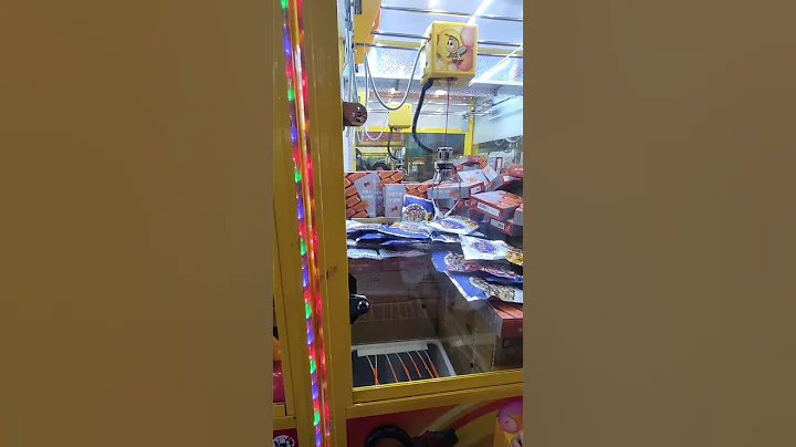 佛心!朵貓貓親子樂園 店員看我們不太行，幫擺槍位-盛香珍小魚乾花生-20230716 - 天天要聞