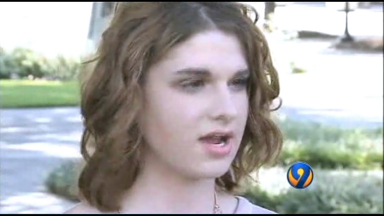 Transgender Teen Forced To Remove Makeup For Drivers License Files