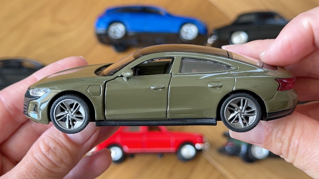 1:32 Scale Diecast Cars in Hand | Welly, Autopark & RMZ City