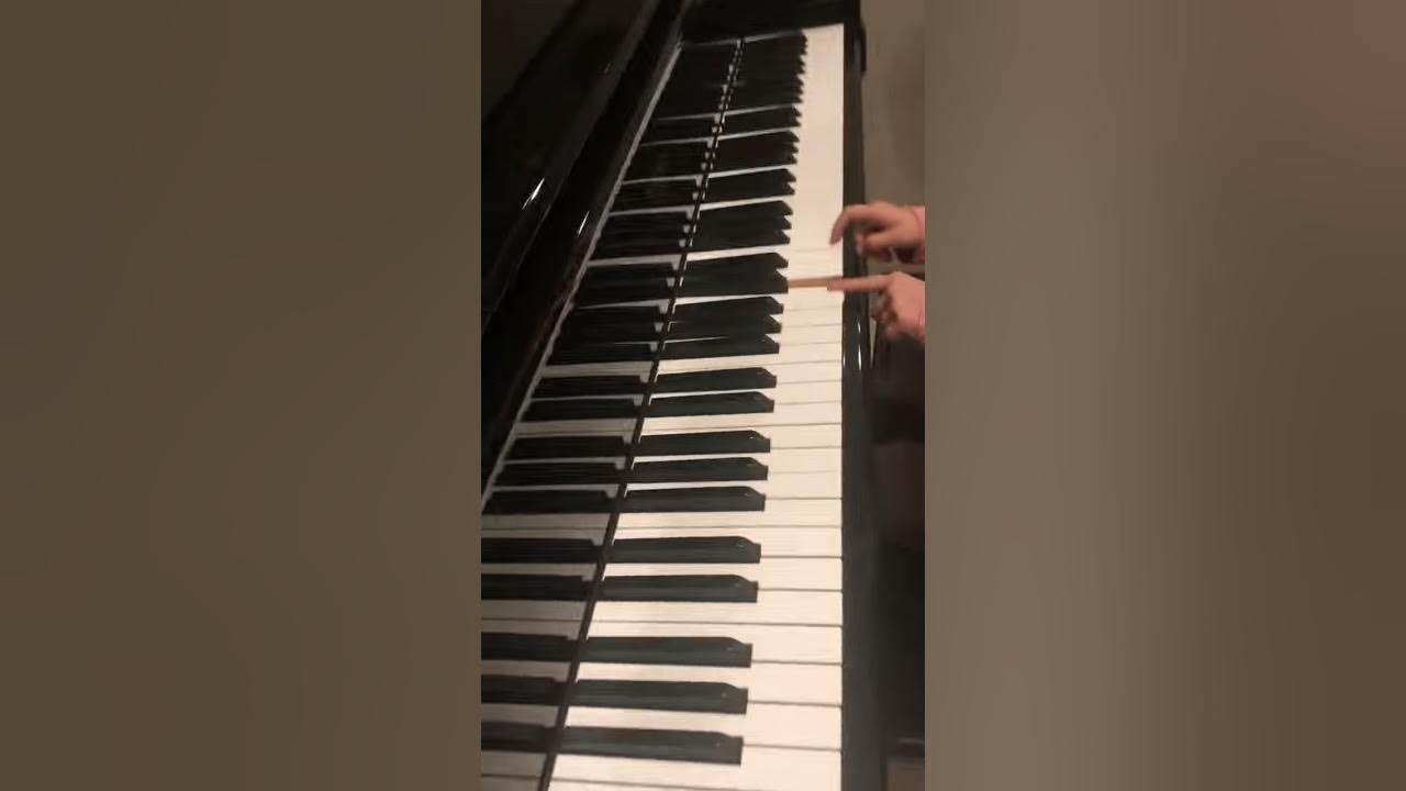 Little house on the prairie theme song on piano by 5 year old