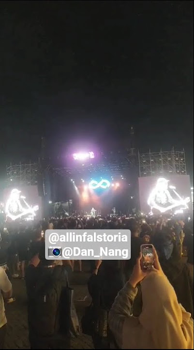 sore tugu pancoran iwan fals konser sby