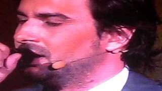 Beyaz Show(25.12.09) - Gökhan Tepe - Cok Özlüyorum Seni (Canli)