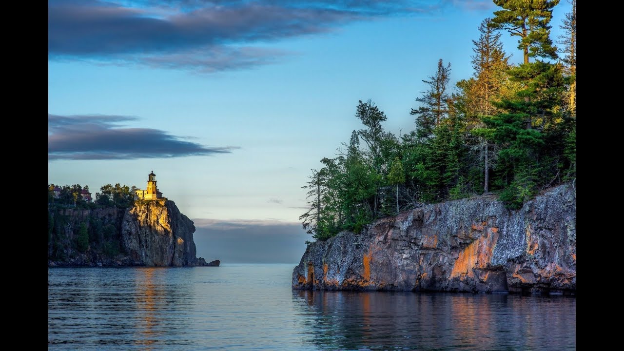 10 Largest Lakes in Canada