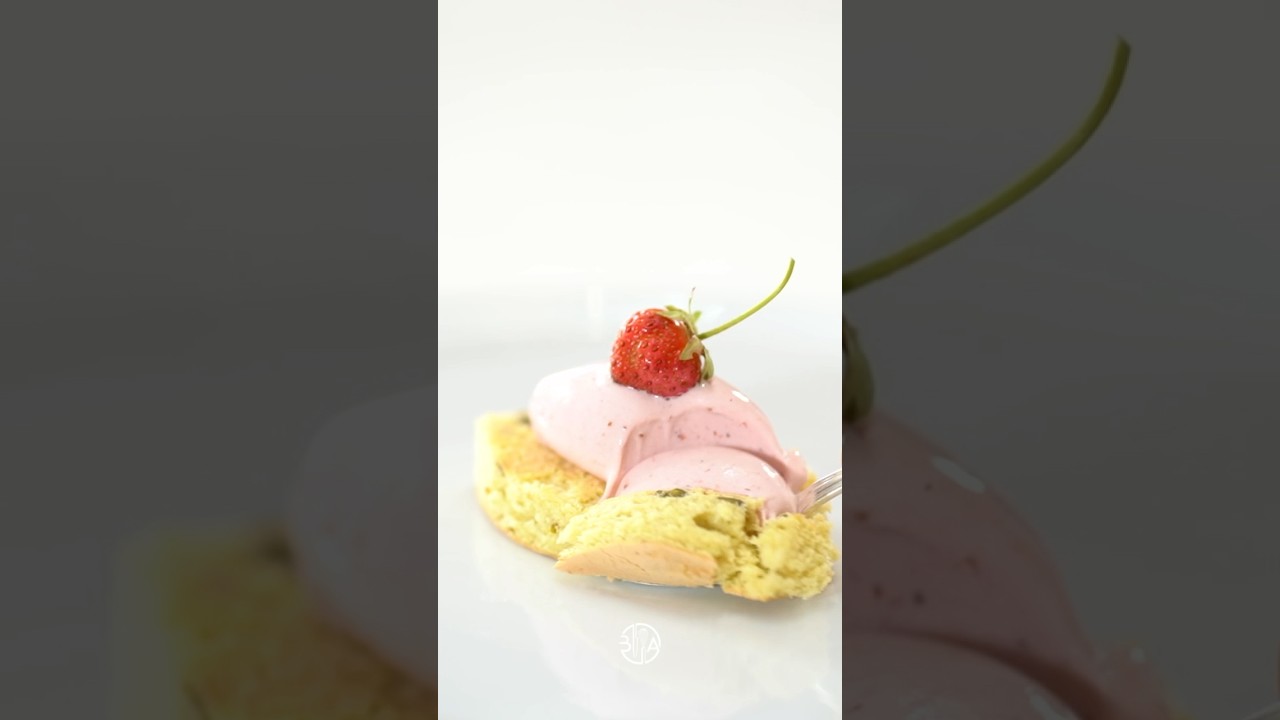 Strawberry Ice Cream #youtubeshorts #shorts #chef #food